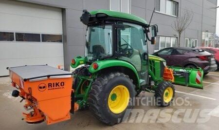 John Deere 3046 R Manji traktori