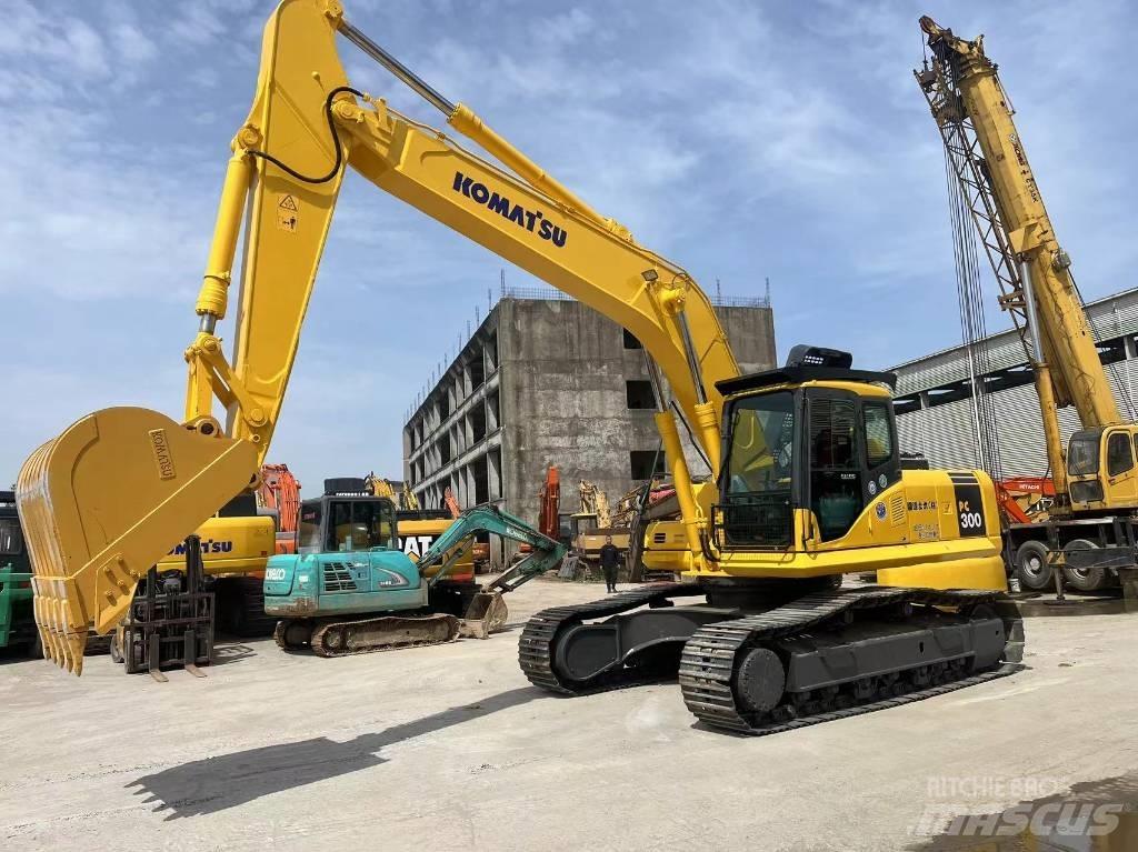 Komatsu PC 300 Bageri guseničari