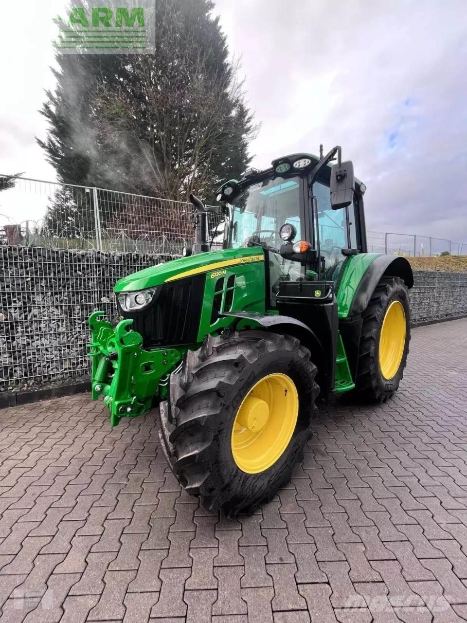 John Deere 6120m Traktori