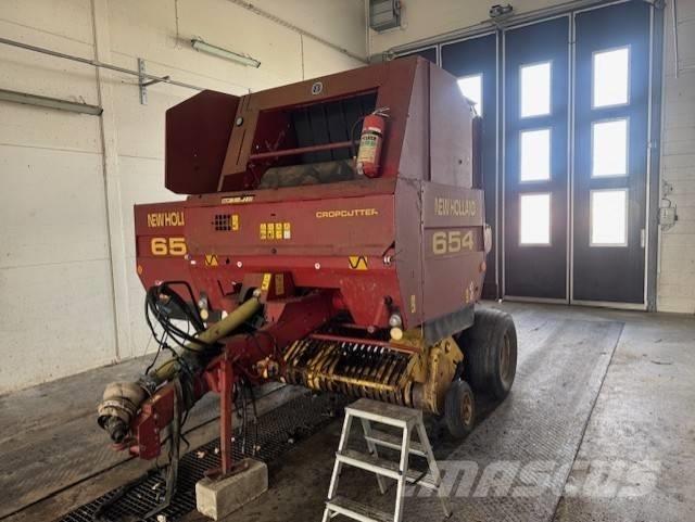 New Holland 654 Prese/balirke za rolo bale