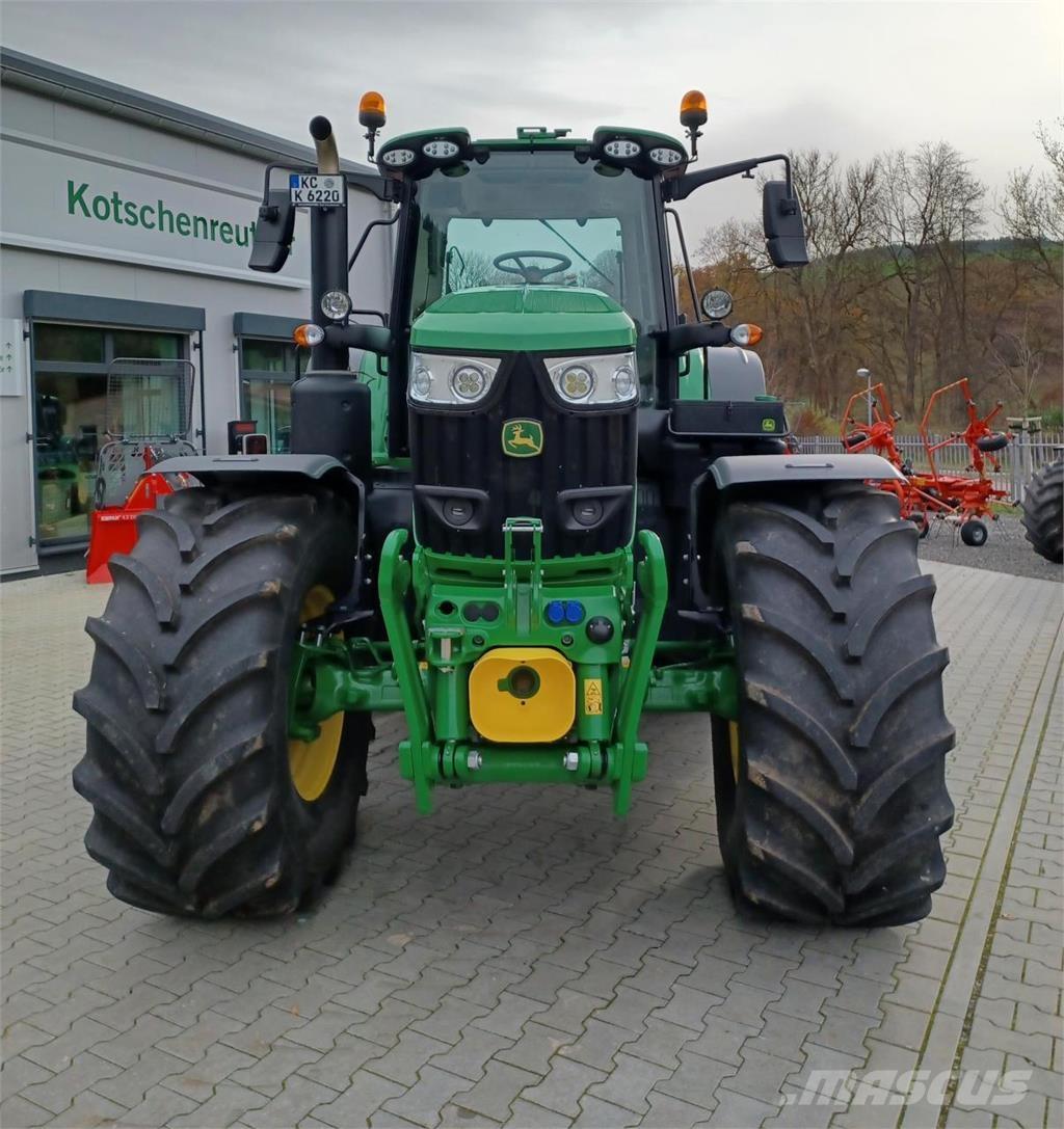 John Deere 6M 220 Traktori