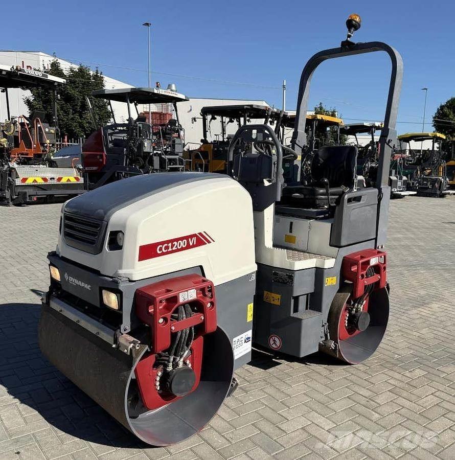 Dynapac CC 1200 VI Valjci sa duplim bubnjem
