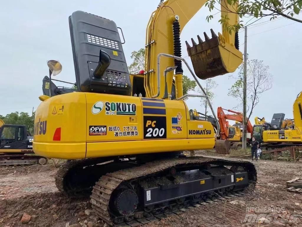 Komatsu 200-8 Bageri guseničari