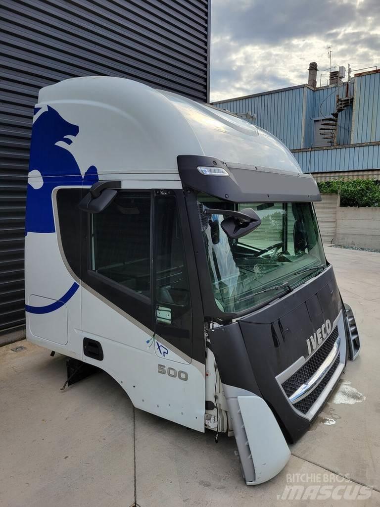 Iveco AS Kabine i unutrašnjost