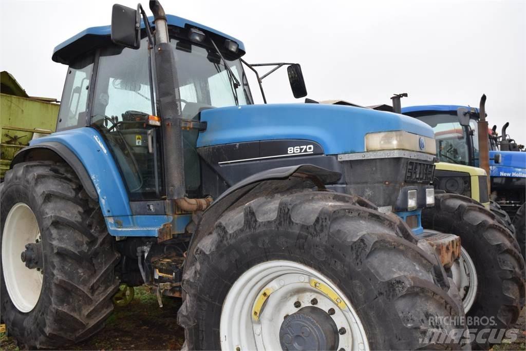 New Holland 8670 Traktori