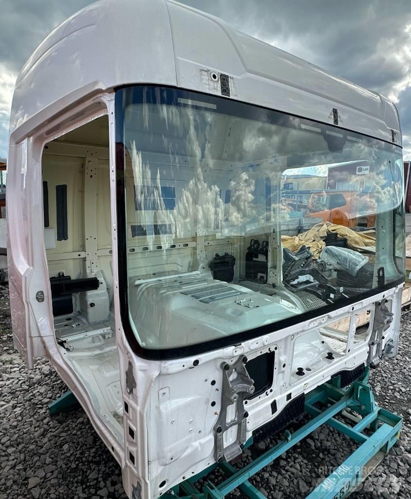 Scania P 370 Kabine i unutrašnjost