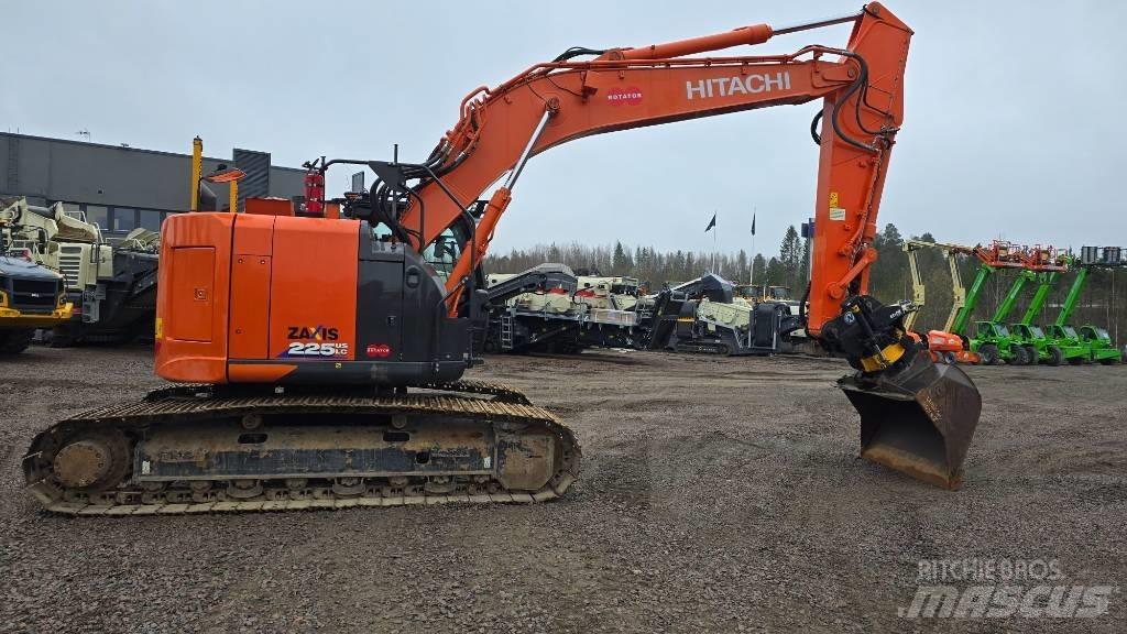 Hitachi ZX 225USLC-6 Bageri guseničari