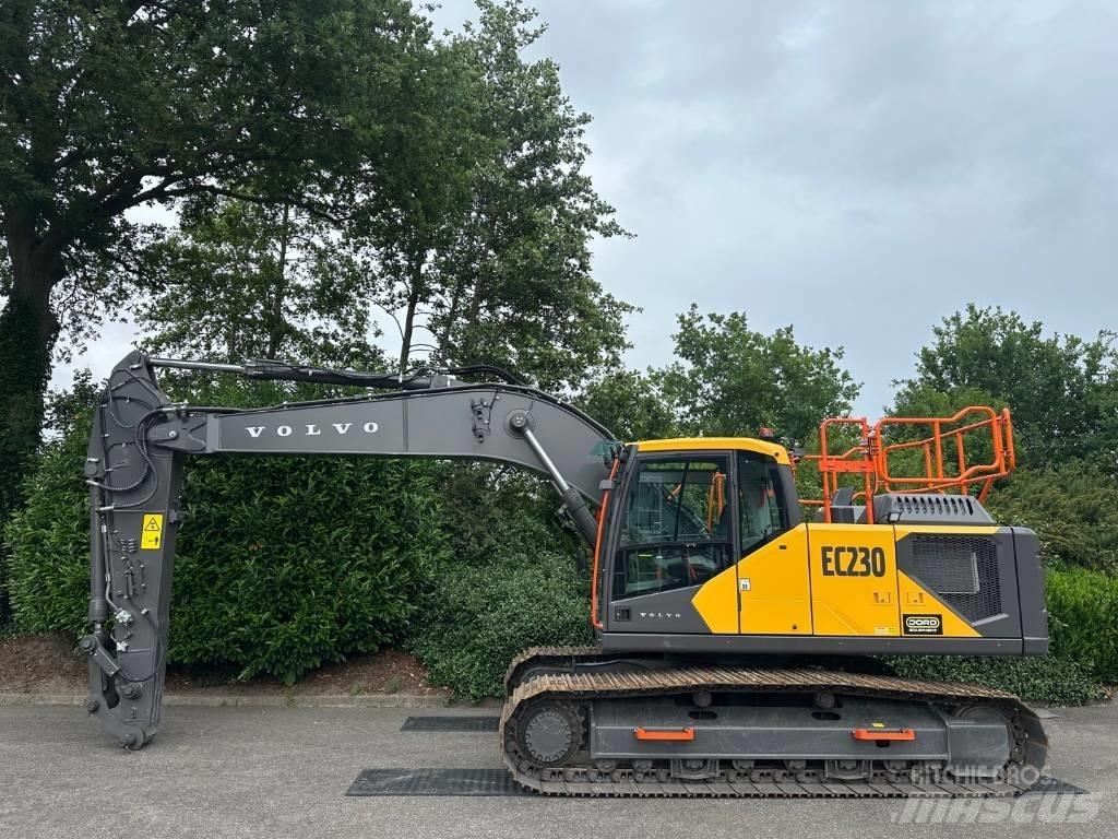 Volvo EC 230 Bageri guseničari