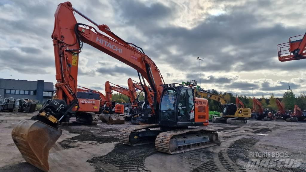 Hitachi ZX225USRLC-6 Bageri guseničari