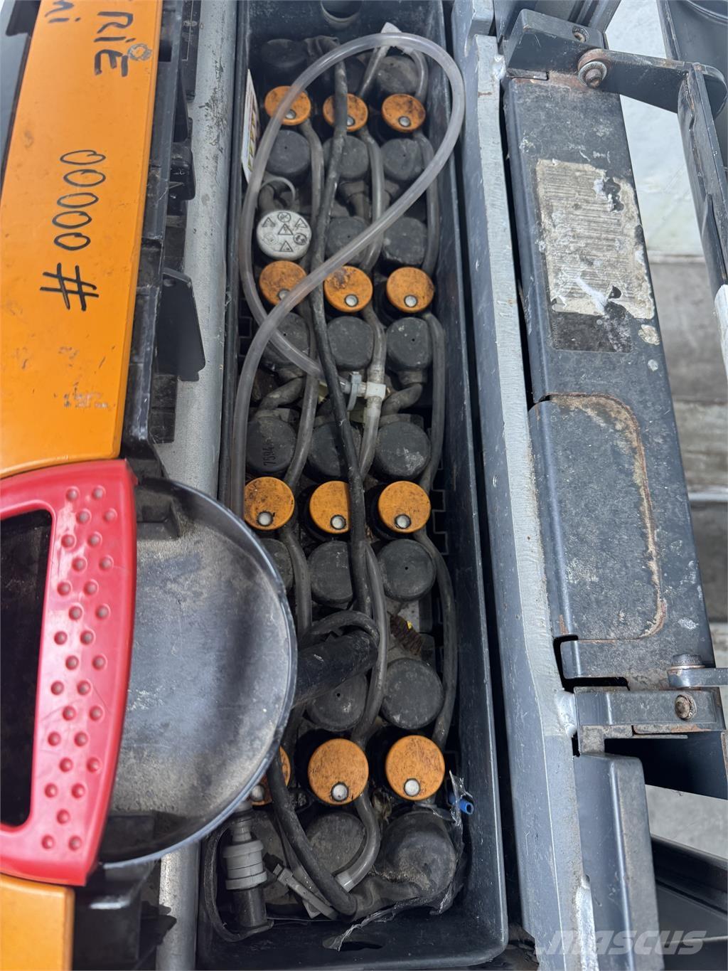 Still EXU-H18 Ručni električni viljuškar