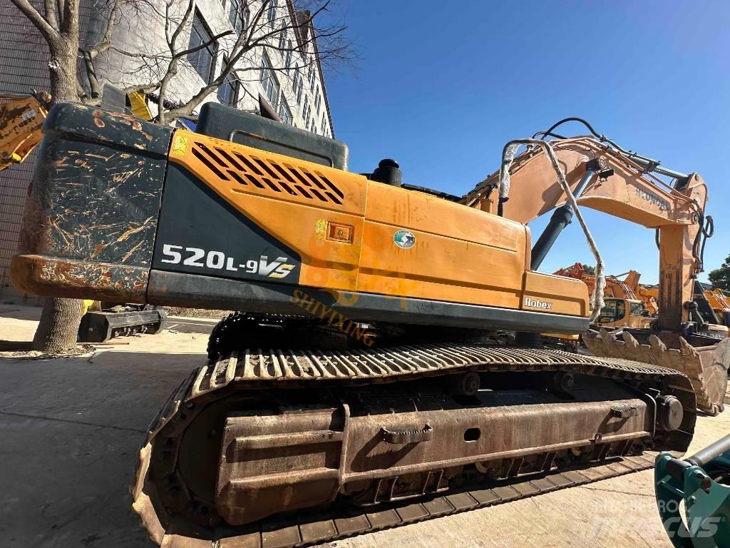 Hyundai Robex 520 VS Bageri guseničari