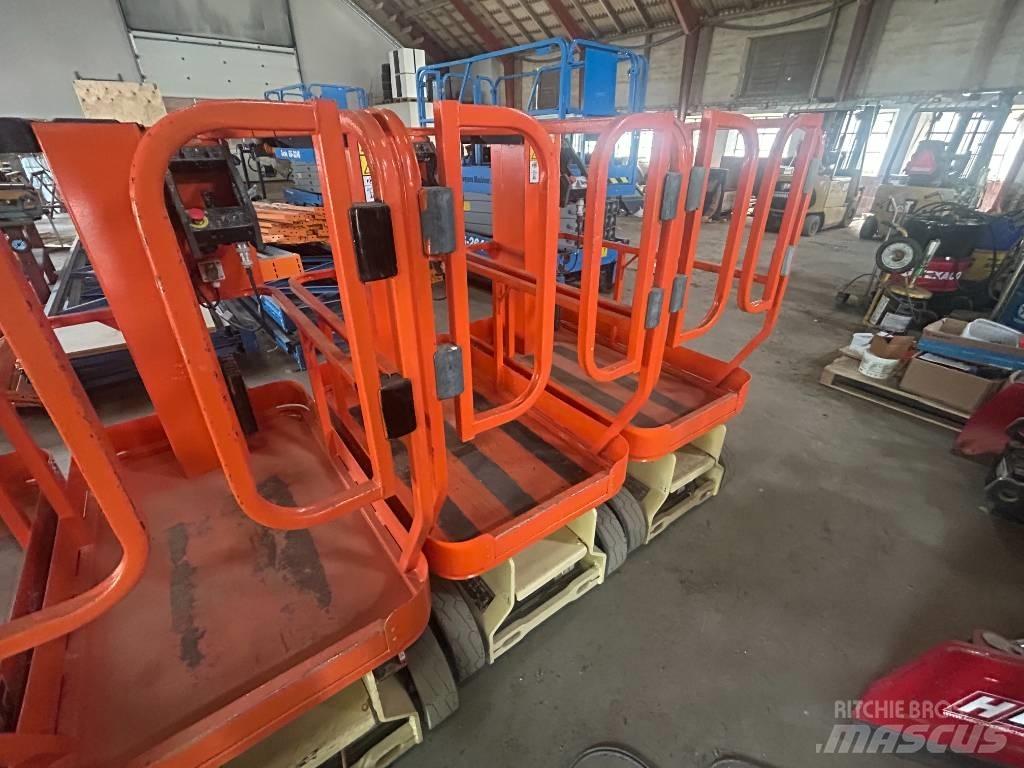JLG 1230 ES Jarbolne penjajuće platforme