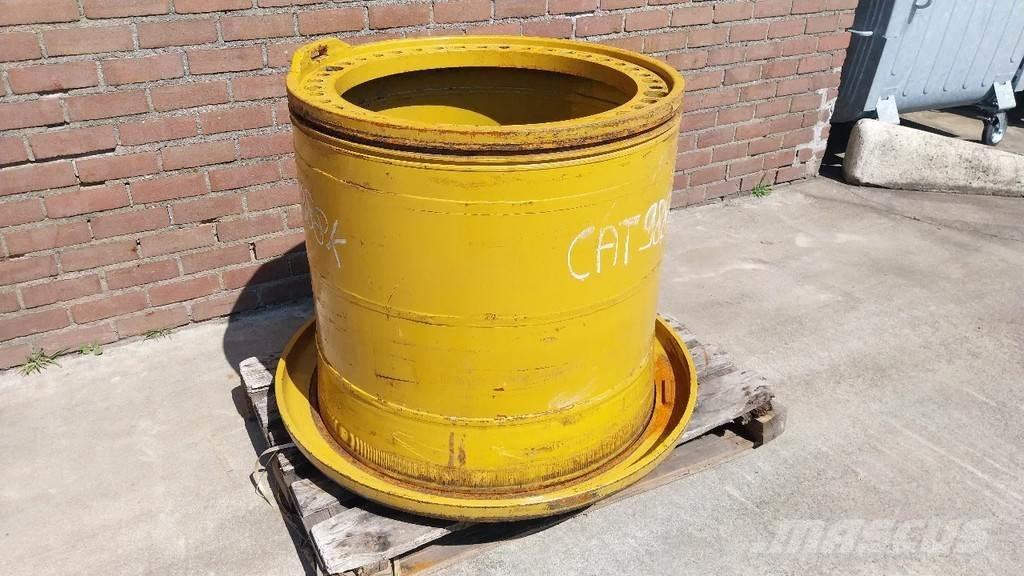 CAT 988 rim Gume, točkovi i felne