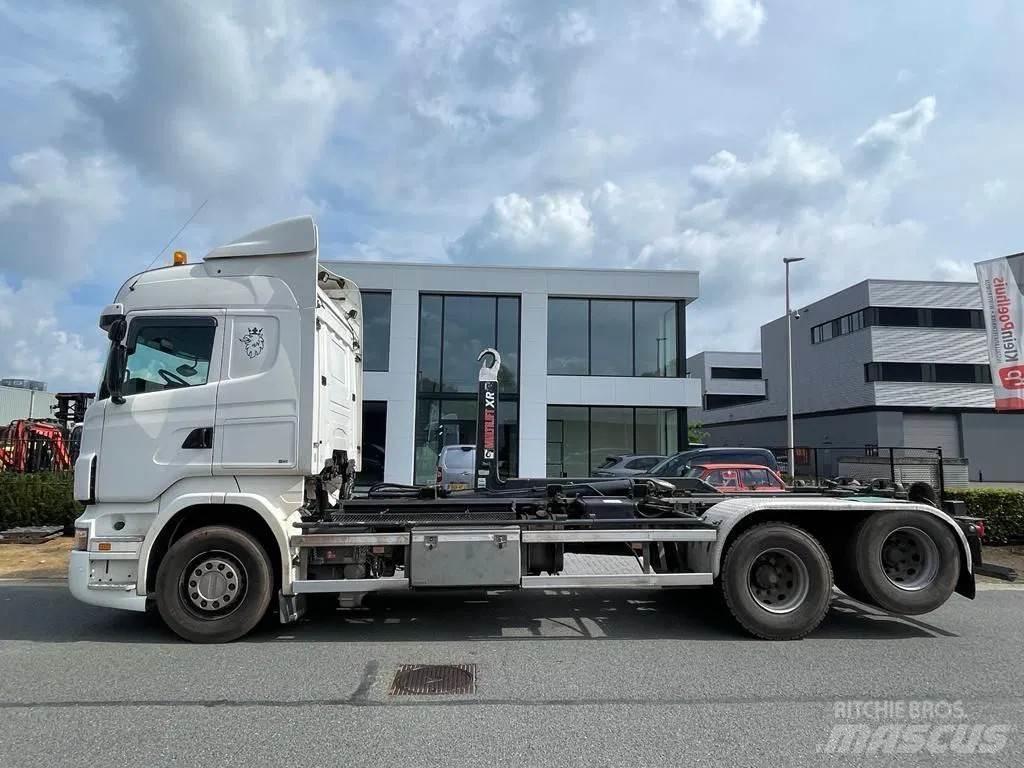 Scania R400 Rol kiper kamioni sa kukom za podizanje tereta