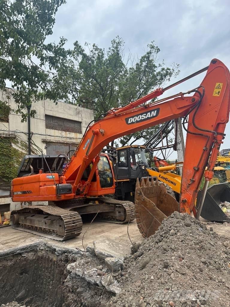 Doosan DX300 Bageri guseničari