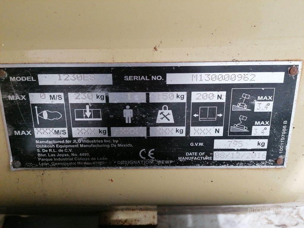 JLG 1230ES Makazaste platforme