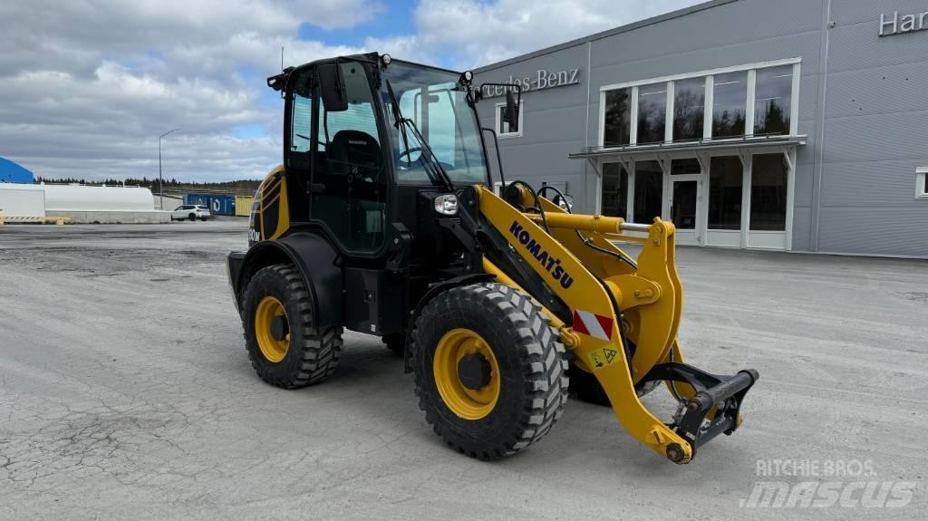 Komatsu WA 80 M Utovarivači na točkove