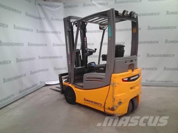 Jungheinrich EFG 215 Electric forklift trucks