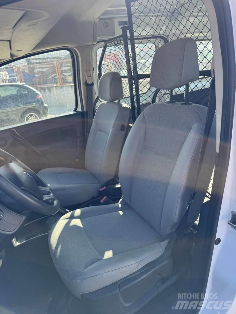 Renault Kangoo Sanduk kombiji