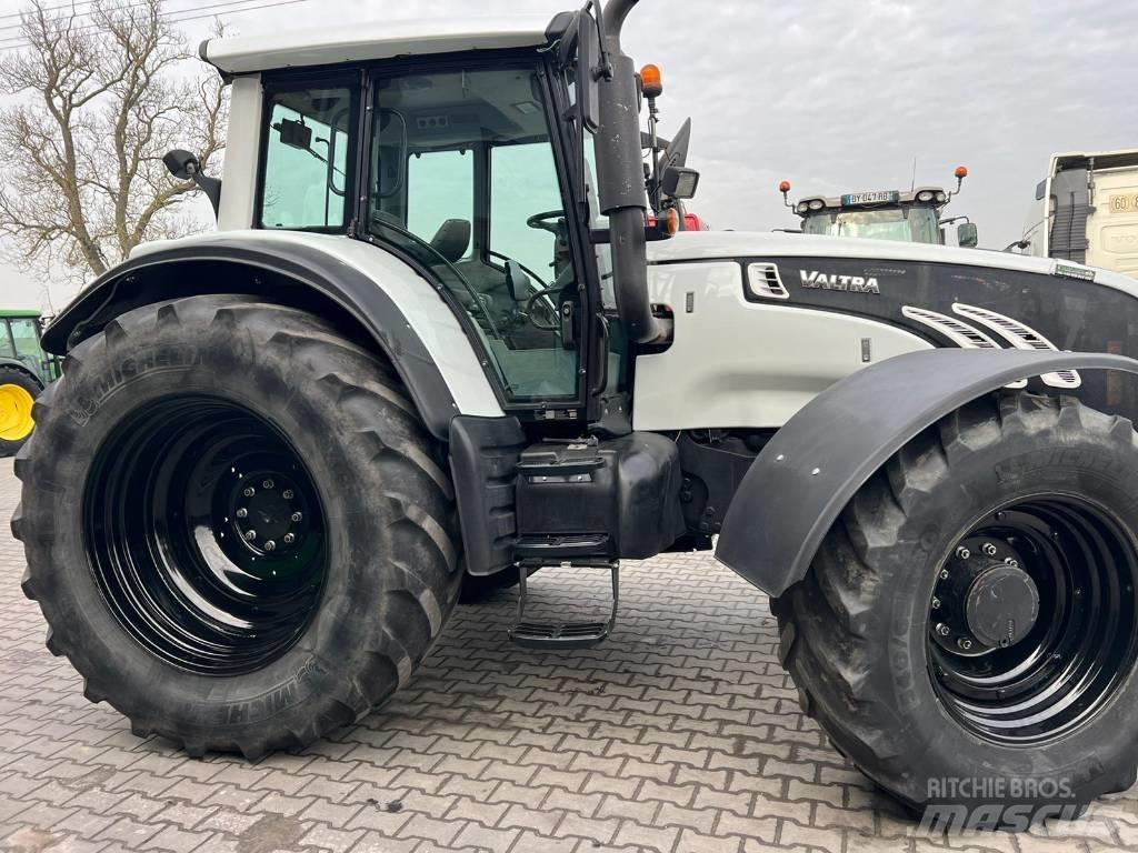 Valtra T 202 Versu Traktori