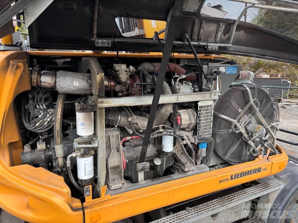 Liebherr A 914 Bageri točkaši