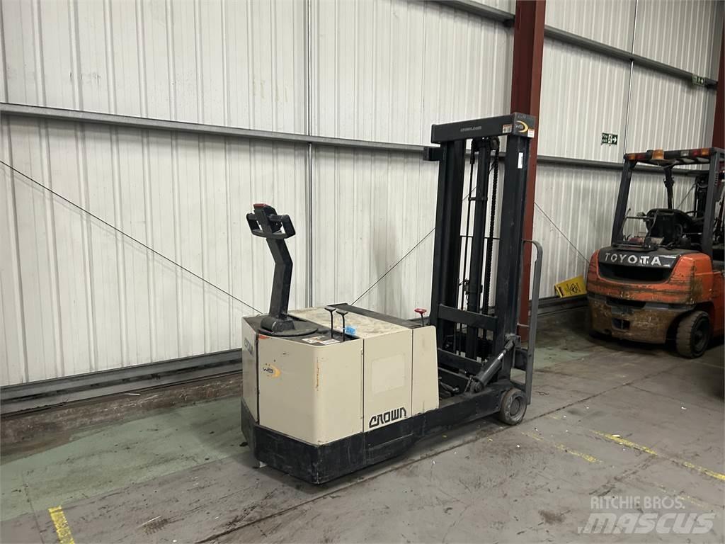 Crown 40WBTL Nisko podizni električni viljuškar