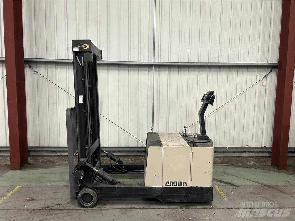 Crown 40WBTL Nisko podizni električni viljuškar
