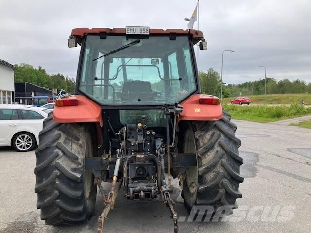 New Holland L 85 Traktori