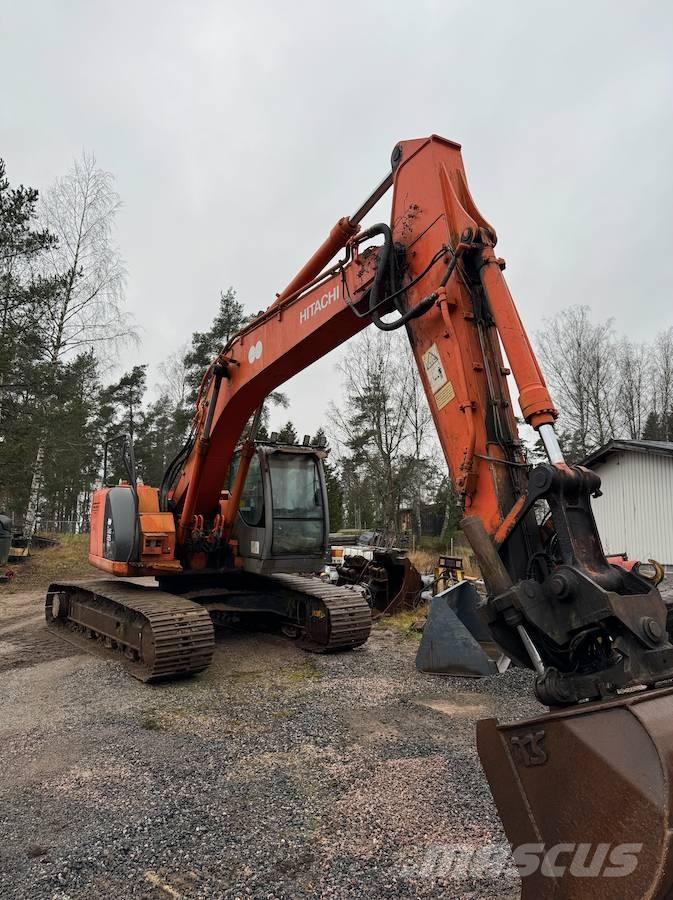 Hitachi ZX 225 US LC Bageri guseničari
