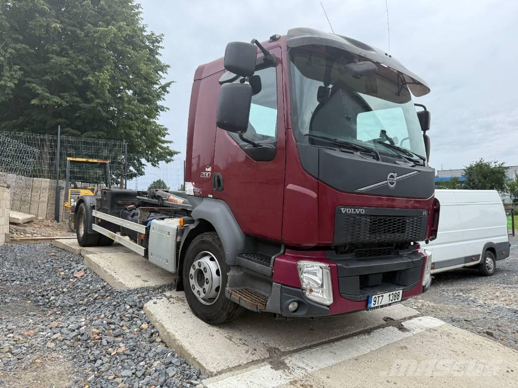 Volvo FL 280 Rol kiper kamioni sa kukom za podizanje tereta