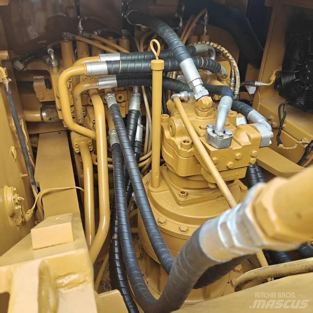 CAT 326DL Bageri guseničari
