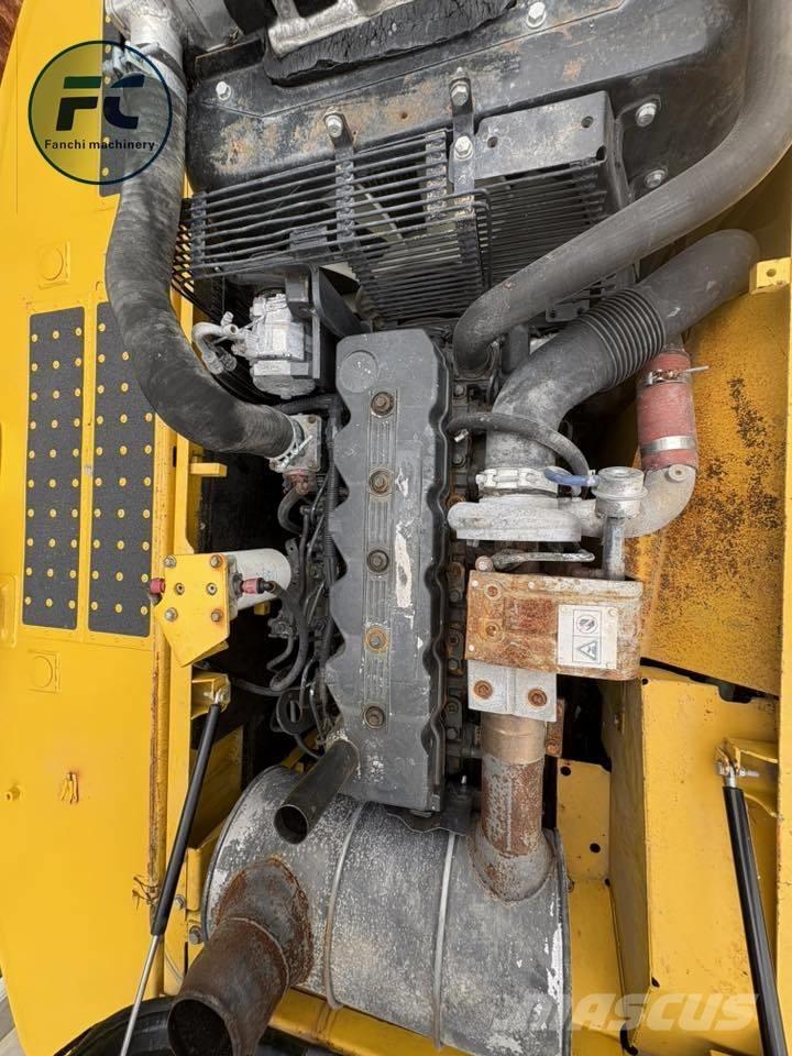 Komatsu PC 240 LC Bageri guseničari