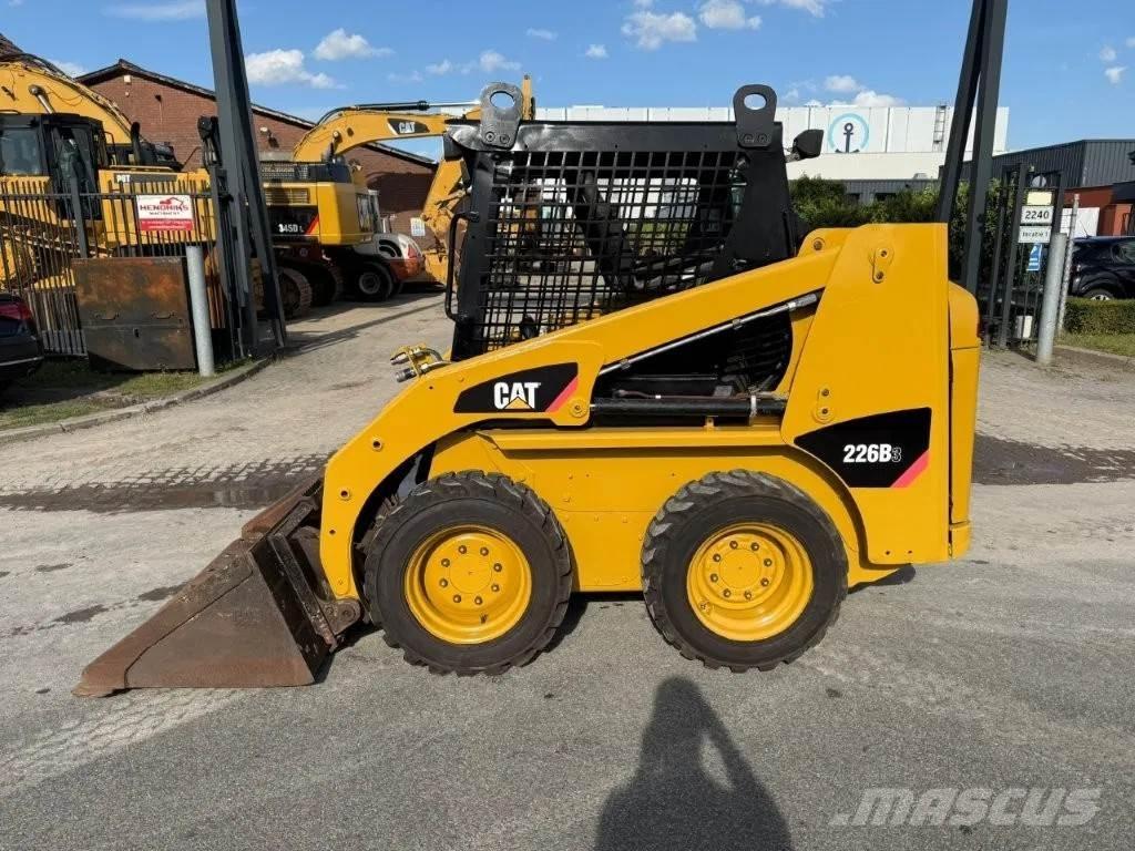 CAT 216B3 Skid steer mini utovarivači