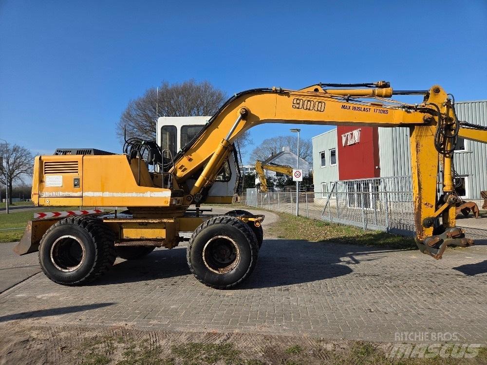 Liebherr A900 Bageri točkaši