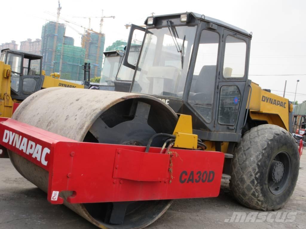 Dynapac CA 30 D Valjci sa jednim bubnjem