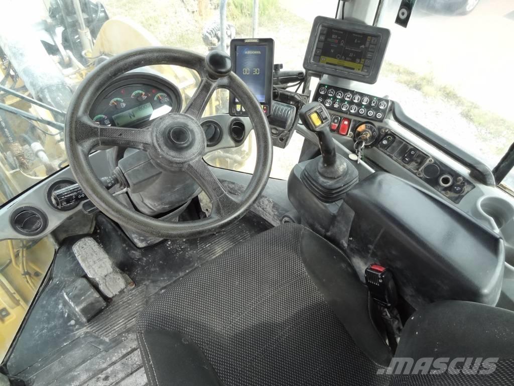 CAT 938 M Utovarivači na točkove