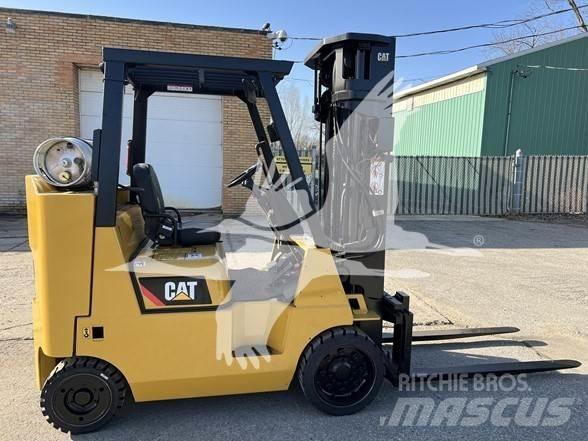 CAT GC40KSTR Dizelski viljuškari