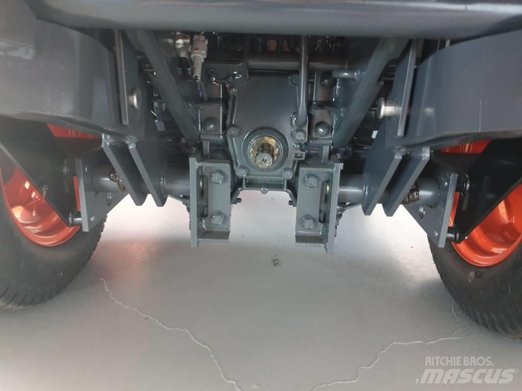 Kubota F251E (2WD) Kosilice sa postoljem za vuču