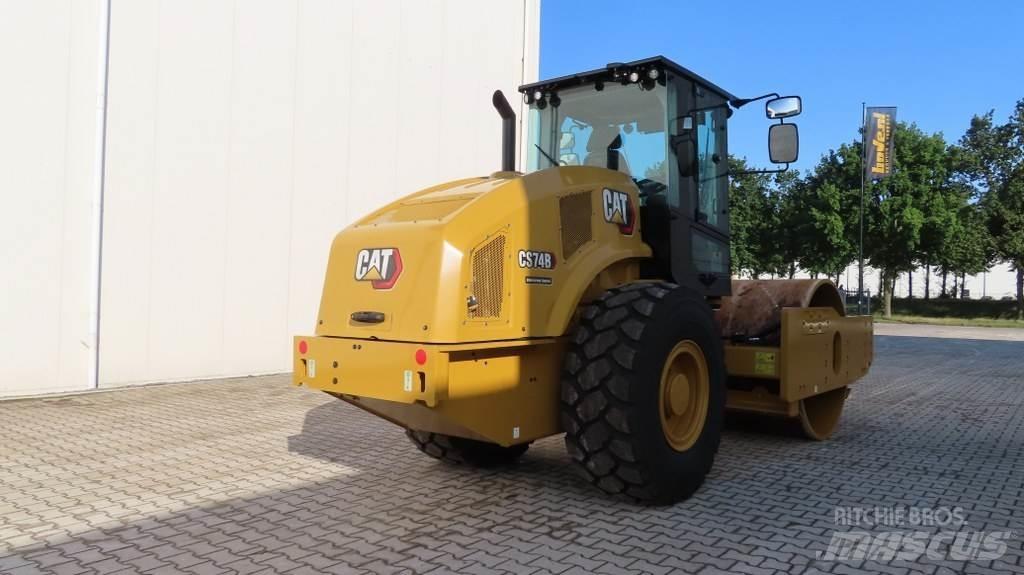 CAT CS 74 B Valjci sa jednim bubnjem