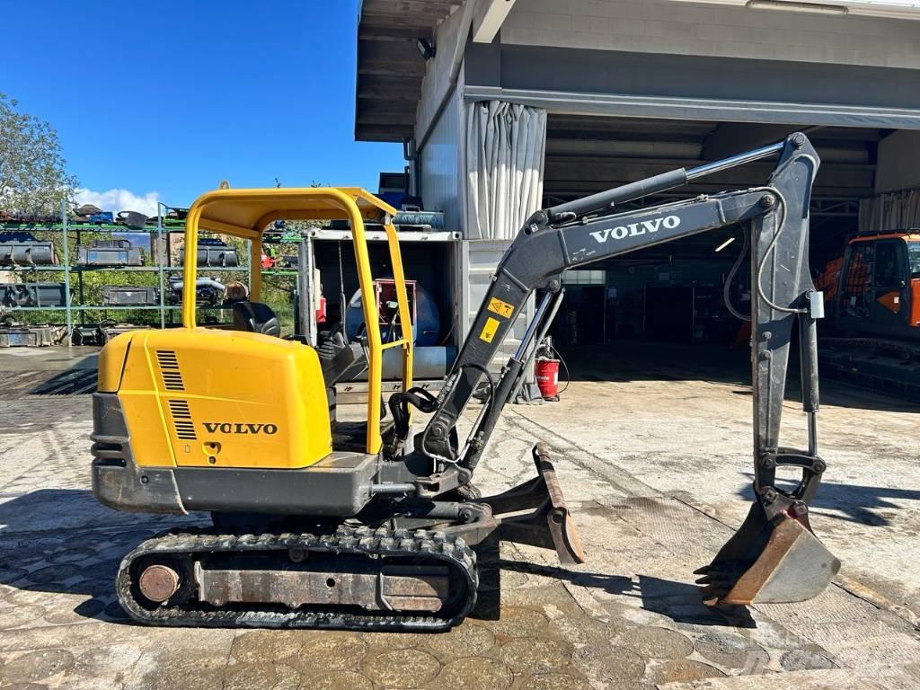 Volvo EC 25 Mini bageri < 7t