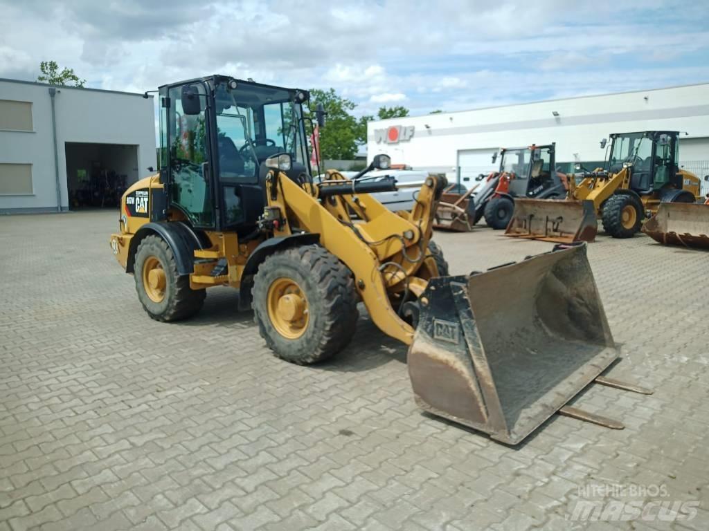 CAT 907 M Utovarivači na točkove