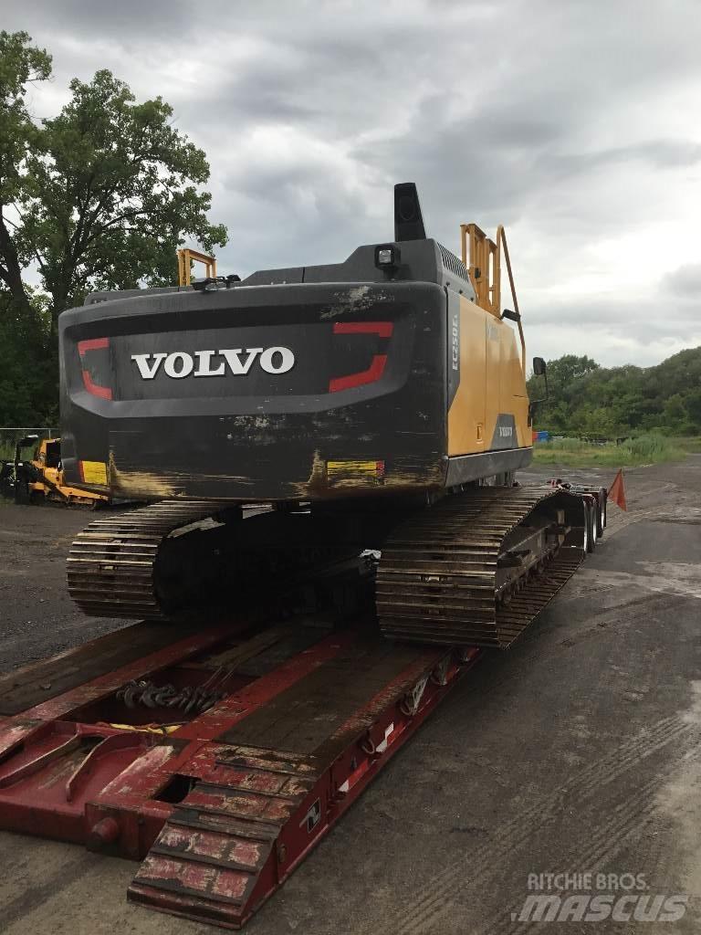 Volvo ec250el Bageri guseničari