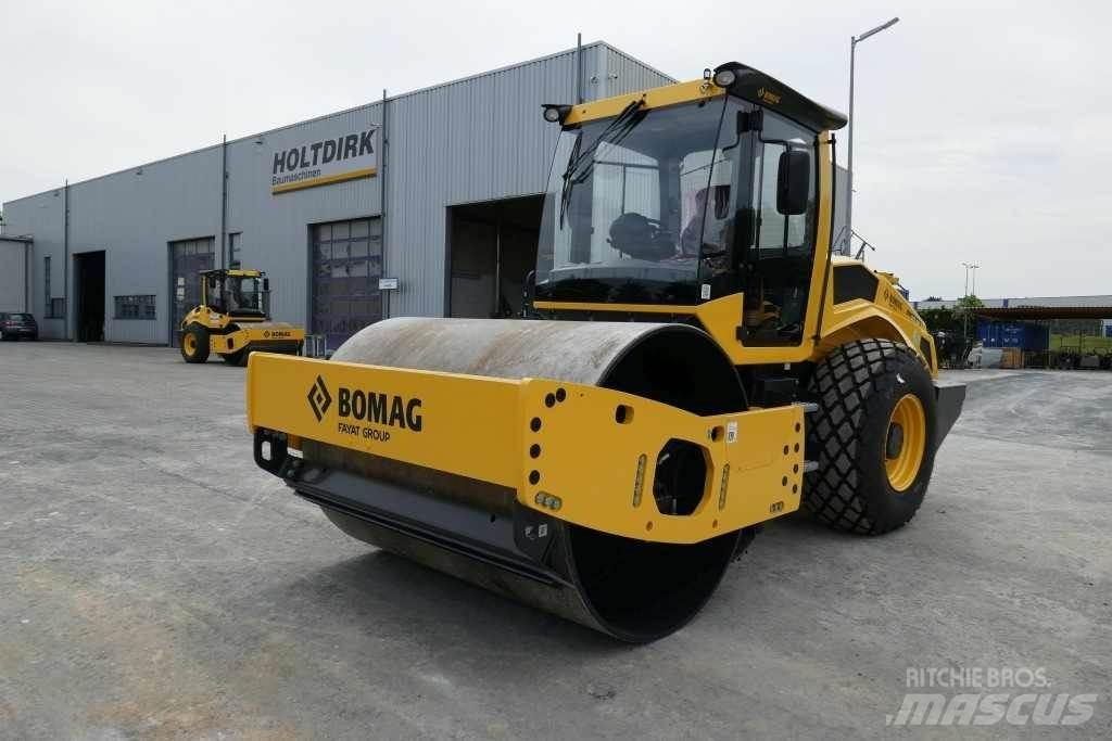 Bomag BW 213 DH-5 Nabijači zemlje