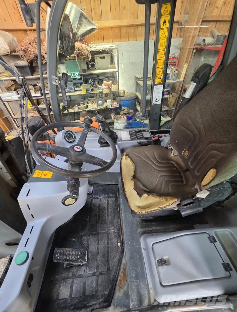 Wacker Neuson 850 Utovarivači na točkove