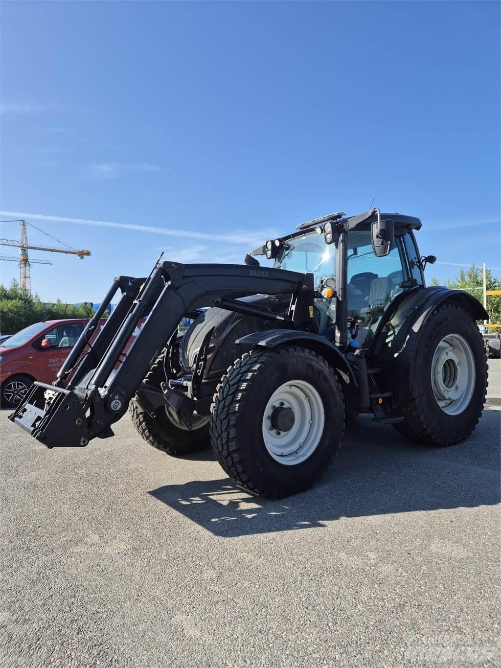 Valtra N175 A Traktori