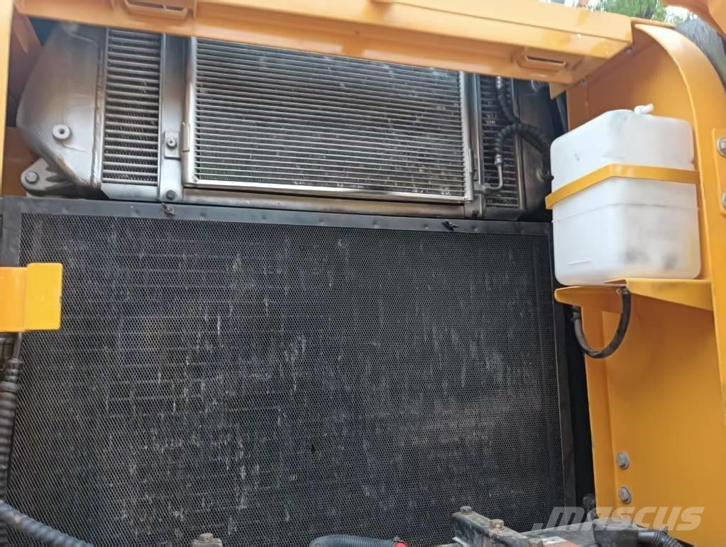 Hyundai 220LC-9T Bageri guseničari