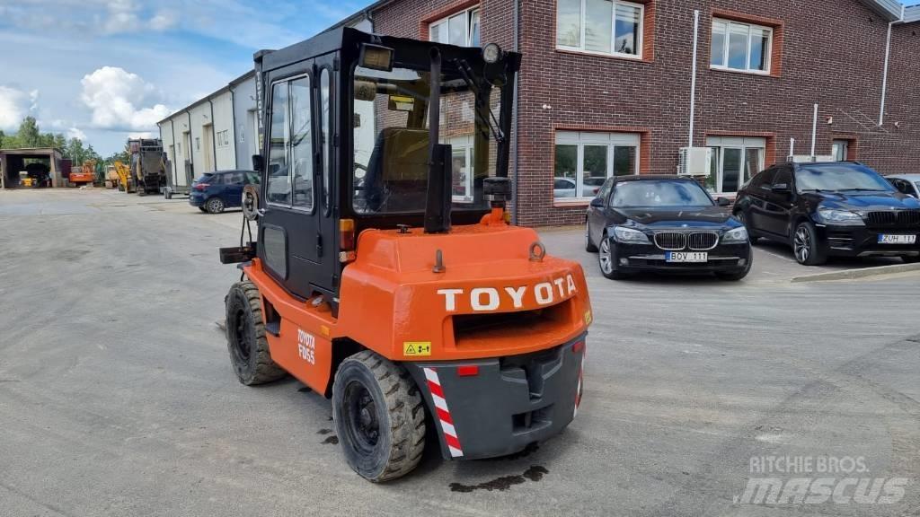 Toyota FD 55 Dizelski viljuškari