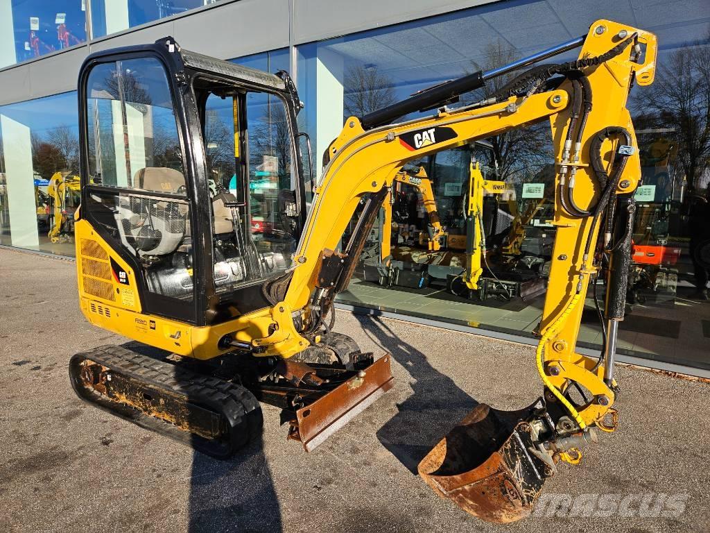 CAT 301.7 D Mini bageri < 7t