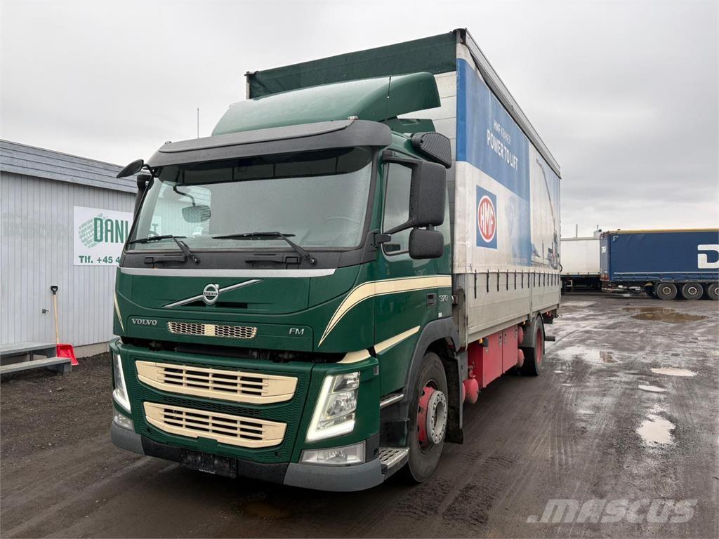 Volvo FM370 Fragtlad Kamioni sa ciradom