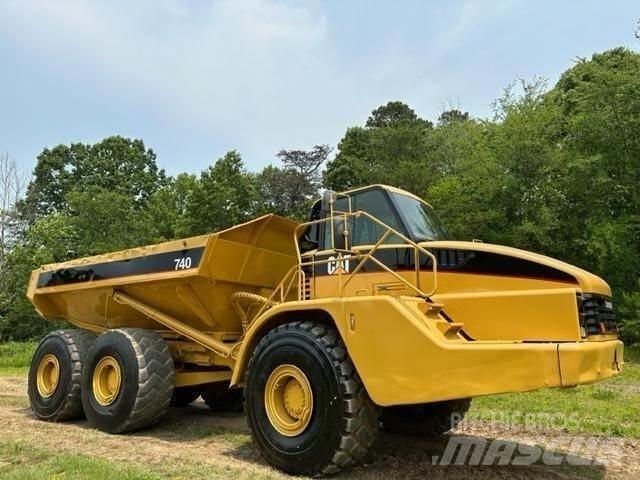 CAT 740 Zglobni damperi
